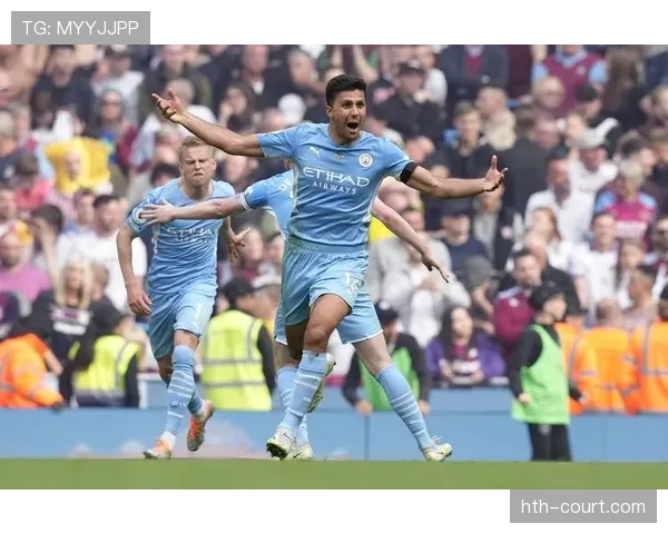 埃默森闪耀英超赛场，出色表现助球队剑指更高目标